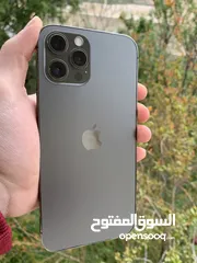  18 ايفون 12 برو ماكس 256 جيجا بطارية 80٪؜ مغير شاشة وكاميرا بصمة الوجه شغالة السعر 1000 شيكل.