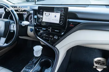  16 Toyota Camry Gle 2023  السيارة بحالة ممتازة جدا و قطعت مسافة 70,000 كيلو متر