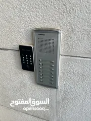  5 شقة اخير مع روف/ مساحة 176م/ ترس واسع جداً و مطل على شارعين/ صرف صحي واصل