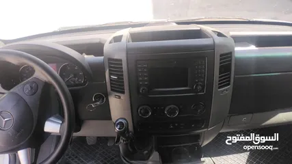  4 فان مرسيديس سبرنتر موديل 2015  KA 316 لون أبيض للبيع
