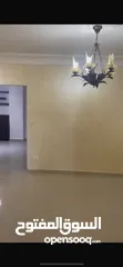  3 ثلاث غرف نوم غير مفروشة للإيجار