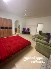  5 FoR Rent Room  استوديو غرفه وحمام ومطبخ أمريكن مساحه ممتازه السعر شامل الفواتير العنوان الخوير مقابل