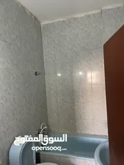  7 شقه فارغه للإيجار