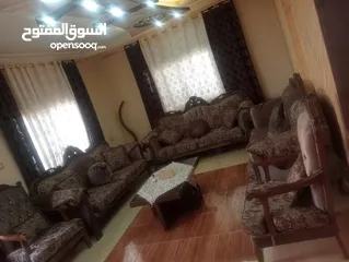  8 طقم كنب بحاله جيده جدا