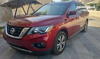  3 Nissan  Pathfinder SV  2017
