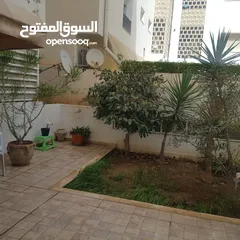  6 شقة مفروشة متكونة من غرفة و صالة للايجار باليوم على طريق المرسي في تونس العاصمة