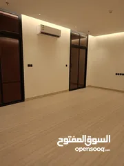  3 شقه فاخره في الرياض  حي العارض