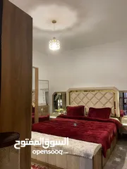  10 شقة خلف مسجد السيدة عائشة السعر فرصة