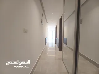  8 شقة غير مفروشة للإيجار في الصويفية ( Property 38514 ) سنوي فقط