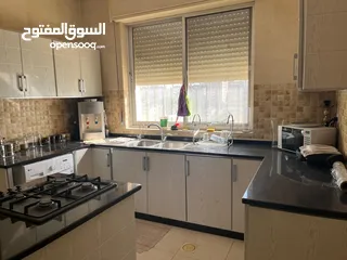  6 شقة كبيرة للبيع في طبربور - أبو عليا