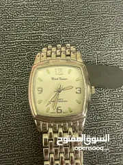  4 ساعة mark naimer يابانية ستانلس ستيل ضد الماء عقارب عادية فضية و بيضاء من الداخل و يوجد تفاصيل خضراء