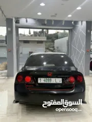  2 هوندا سيفيك 2007 رخصة ماتور 1800 بنزين فحص ممتاز كراسي جلد شاشة داخلية تعديل كامل