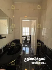  14 سيمي فيلا نظام دوبلكس اعلان رقم (V191)