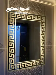  1 العرض لفتره محدوده  تشكيله واسعه من المرايا والديكورات