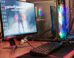  1 جهاز PC قيمنق للبيع بسعر مناسب