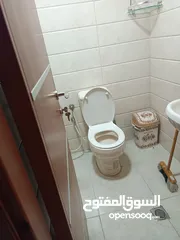  8 مكتب جاهز اللايجار بحالة ممتازة