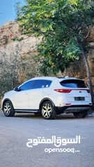  8 كيا سبورتاج متور2000ديزل 4x4