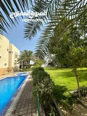  6 Villas overlooking the Corniche are an opportunity for the investor