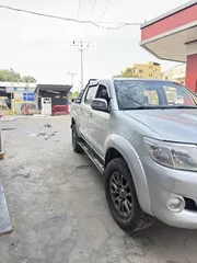  3 تويوتا هايلوكس 2008