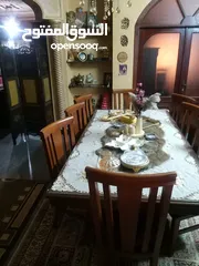  1 اذا كنت مهتم فلا تتردد في الاتصال بنا طاولة سفره فاخره جدا حجم كبير 8 كراسي بحاله ممتازه جدٱ