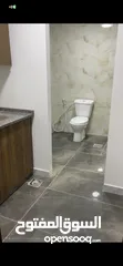  4 مكاتب بمساحات متعدده للإيجار السنوي
