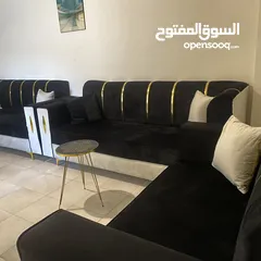  1 كنب كورنر مستعمل اسبوع بحالة الوكالة