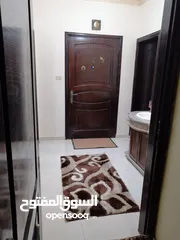  4 شقه للبيع مساحه 225م 4 نوم تشطيبات فلل في إربد جنوب مسجد علياء التل