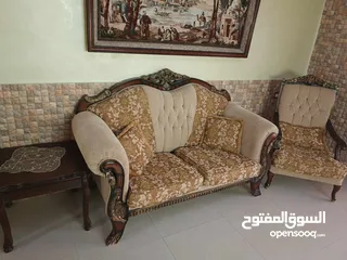  8 طقم كنب ضيوف و كوانر و طقم معيشة خشب سويد
