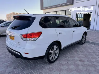  1 Urgent Sale!!! Pathfinder 2014with panoramic view and sunroof ,very good condition بيع عاجل!!!