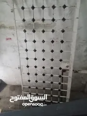  2 باب حديد ثقيل تفصيل مش تجاري للبيع بسعر 40