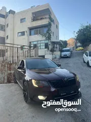  3 سكودا سوبير 2012 فل الفل كامله الاضافات للبيع كاش او دفعه وشكات فتحه سقف كراسي كهرباء برادي خلفيه.