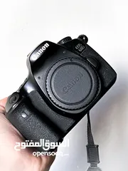  1 Canon 60d & lens 18-135mm بسعر مغري