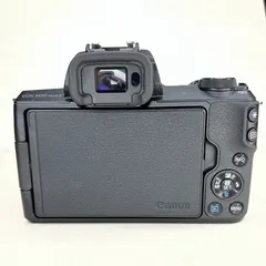  3 كاميرا كانون ( EOS M50 Mark II ) مع عدسة  mm ( 15 - 45 )