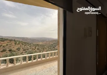  4 شالية ضمن كمباوند في جرش - المجدل السياحية
