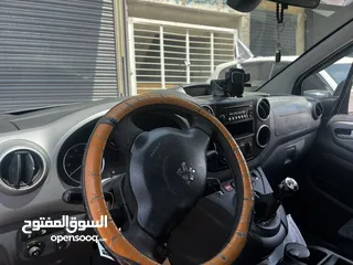  6 بيجو بارتنر