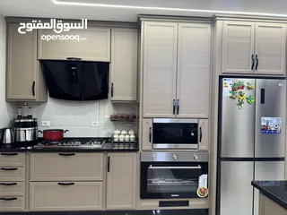  8 شقة للبيع ...