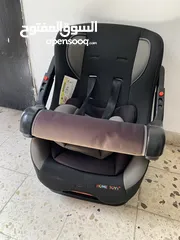  1 مقعد أطفال للسياره car seat  بحالة الوكالة سبب البيع عدم الحاجة