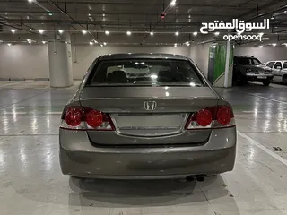  7 هوندا سيفيك فل اوتوماتيك نخب النخب بحاله ممتازه
