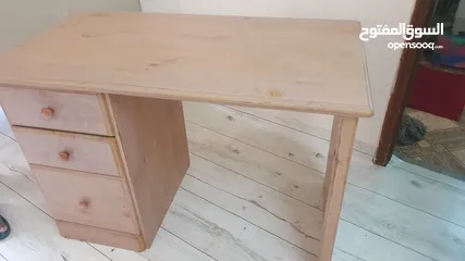  1 Wooden Study Table