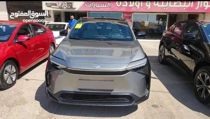  25 للبيع بداعي السفر المستعجل - Toyota bZ4X 2023  كهربائية بالكامل  فئة Long Range Pro  دفع أمامي