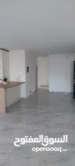  12 لليجار شقه جديده سطح مرحبا بجانب مخازن صندوقه