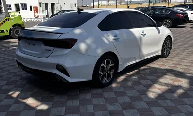  4 KIA FORTE GT LINE 2022