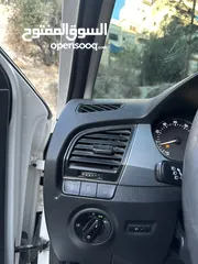  11 للبيع بدفعه 20 وشكات داخل بيت لحم او البدل سكودا فابيا 2015 بويه شركه