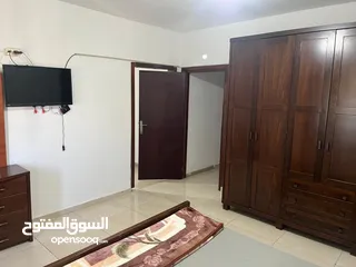  5 استوديو مفروش للإيجار.