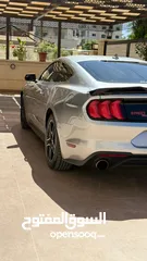  3 Ford mustang