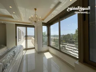  1 شقة طابقية (سكن خاص) للبيع بإطلالة (بانارومية) وجميلة جداً على السيتي مول وحدائق الحسين وقرب مكة مول