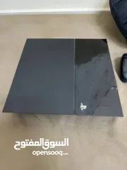  4 بلايستيشن فور مع ايدتين