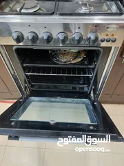  3 Gas Stove with Oven and Cylinder - Excellent Condition