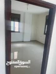  6 شقة مميزة جدا للإيجار وبسعر مغري