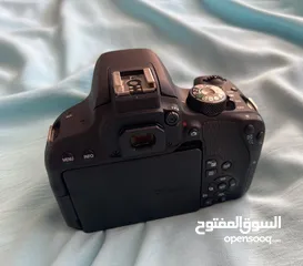  10 كاميرا كانون 800D Eos + عدسة 18-55 +عدسة 75-300 + عدة تصوير